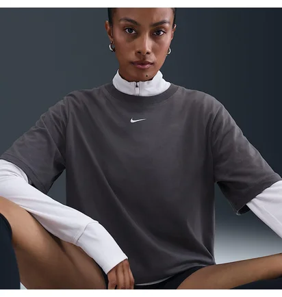 Футболка жіноча Nike Sportswear Essential T-Shirt Grey FD4149-082