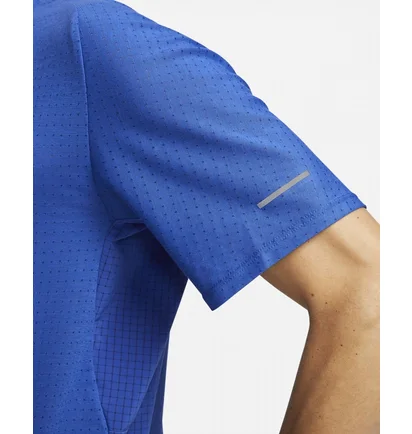 Футболка чоловіча Nike Trail Solar Chase MenS Dri-Fit Short-Sleeve Running Top Blue DV9305-405
