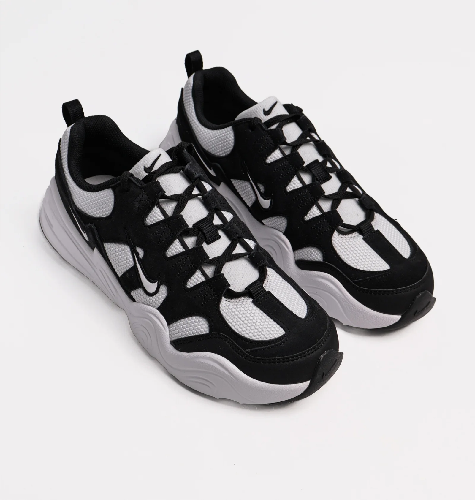 チ*兄様 y2k archive 00s tech oldnike nylonj ᐉ Кросівки чоловічі Nike Tech Hera Black/White FJ9532-101