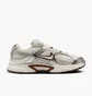 Кросівки жіночі Nike V5 Rnr Beige/Metallic HQ7901-102