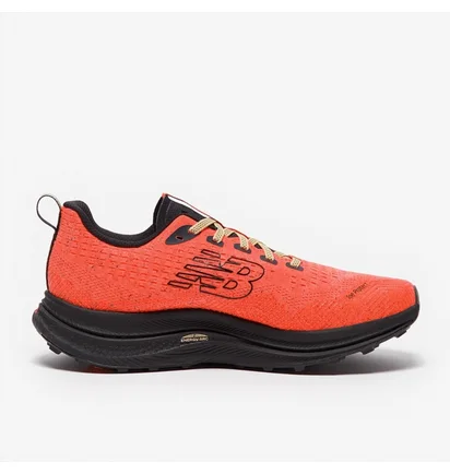 Кроссовки мужские New Balance Fuelcell Supercomp Trail Orange MTTRXLD