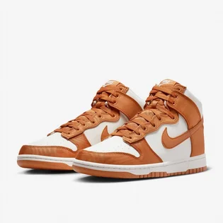 Кросівки чоловічі Nike Sportswear Dunk High Retro Se White/Orange DV7223-800