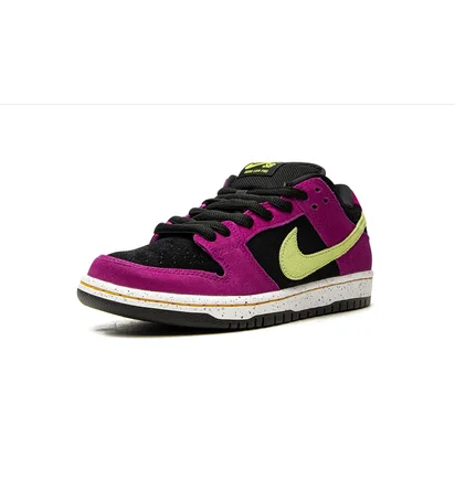 Кроссовки унисекс Nike Sb Dunk Low Black/Violet BQ6817-501