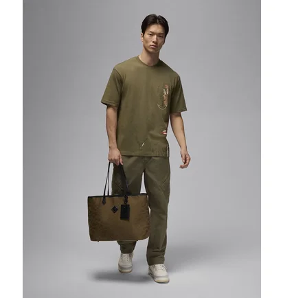 Футболка мужская Air Jordan Crew-Neck T-Shirt Olive HQ2666-222