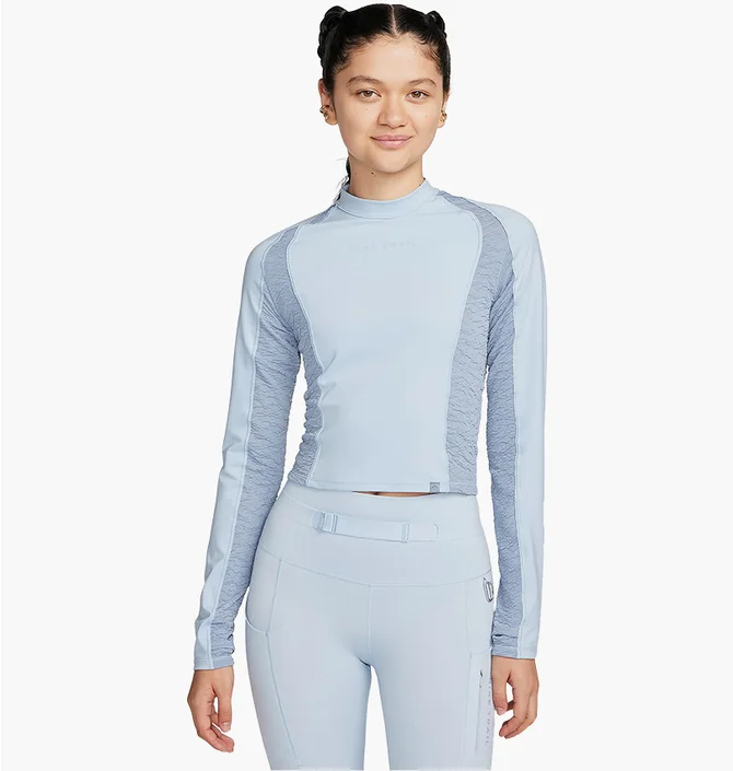 Лонгслів жіночий Nike Dri-Fit Trail Light Blue FN4706-440