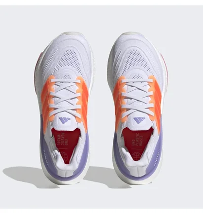 Кроссовки женские Adidas Ultraboost Light Running Shoes Light Blue HQ6354