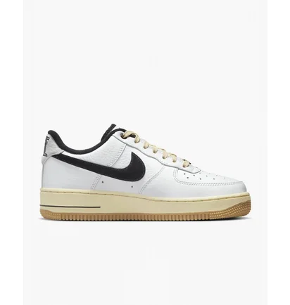 Кросівки жіночі Nike Air Force 1 07 Lx White Dr0148-101