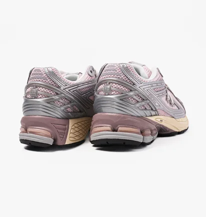 Кросівки унісекс New Balance 1906R Pink/Metallic U1906RNF