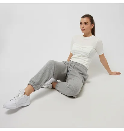 Футболка женская Nike Sportswear Twisted Short-Sleeve Top White DV8216-133