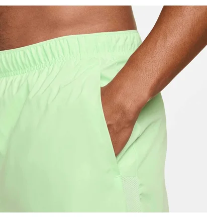 Шорты мужские Nike Challenger Green DV9357-376