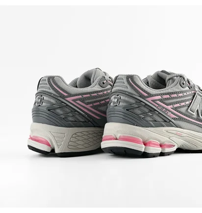 Кроссовки мужские New Balance 1906R Grey M1906RZW