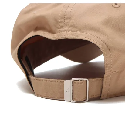 Кепка чоловіча Air Jordan Club Brown FD5185-200