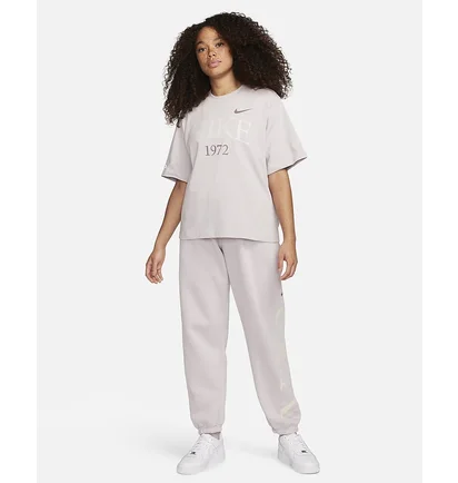 Футболка женская Nike T-Shirt Sportswear Classic Grey FQ6600-019