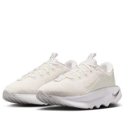 Кроссовки женские Nike Motiva Summit White DV1238-111