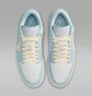 Кроссовки мужские Nike 1 Low Se White/Light Blue HJ5999-400