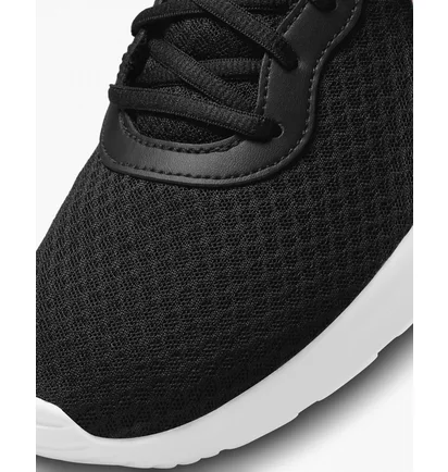 Кроссовки женские Nike Wmns Tanjun Black DJ6257-001