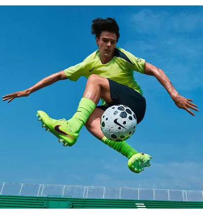 Бутси унісекс Nike Legend 10 Elite Green DV4328-701