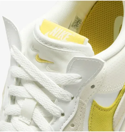 Кросівки жіночі Nike Air Force 1 Fontanka W Yellow Dv6984-100