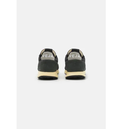 Кросівки чоловічі Veja Rio Branco Ii Black VJ212P006-Q11