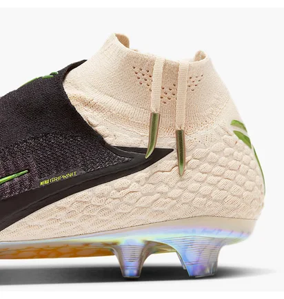Бутсы унисекс Nike Kobe Phantom 6 Elite Beige/Black IF4394-001