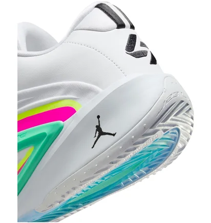 Кроссовки унисекс Air Jordan Luka 3 Photo Finish White HQ5054-107