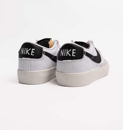 Кросівки жіночі Nike Blazer Low '77 White DC4769-102