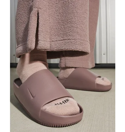 Тапочки жіночі Nike Calm Slides Bordo DX4816-201