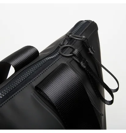 Сумка женская Under Armour Unstoppable Black 6009907-001