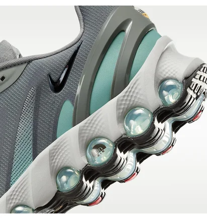 Кросівки чоловічі Nike Air Max Dn8 MenS Shoes Grey IH4119-009
