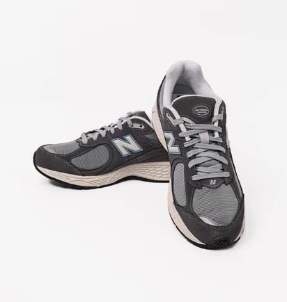 Кроссовки мужские New Balance 2002R Grey M2002RFB