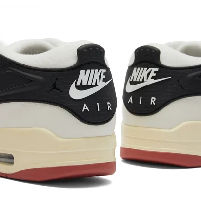 Кроссовки мужские Air Jordan 4 Rm Black/White FQ7939-100