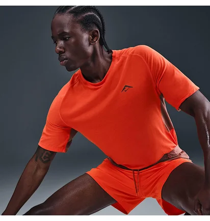 Футболка чоловіча Nike Trail Solar Chase MenS Dri-Fit Adv Short-Sleeve Running Top Orange HJ3580-633