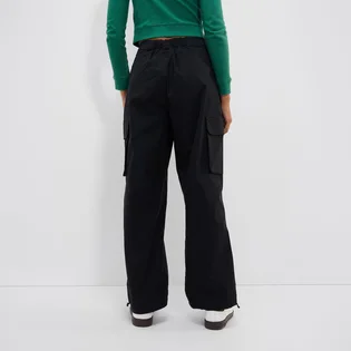 Штани жіночі Ellesse Ristrellas Cargo Black SGX21168-011