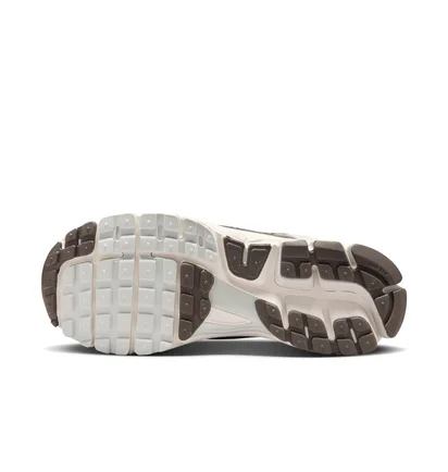 Кроссовки женские Nike Zoom Vomero 5 Beige HM9657-001