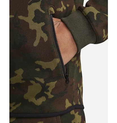 Толстовка чоловіча Nike Sportswear Tech Fleece Og Windrunner Camo/Green FN3929-355