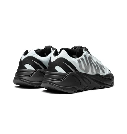 Кросівки чоловічі Adidas Yeezy Boost 700 Mnvn Light Blue GZ0711