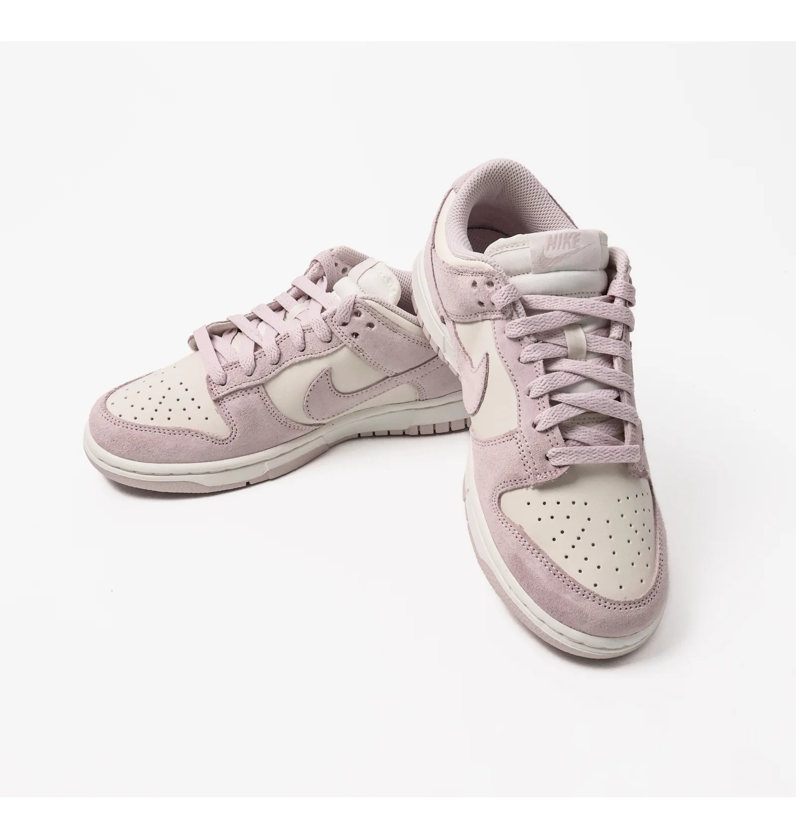 Dirty Dunk④ jakebllockyoyo ᐉ Кросівки жіночі Nike Dunk Low White/Violet IO4244-100