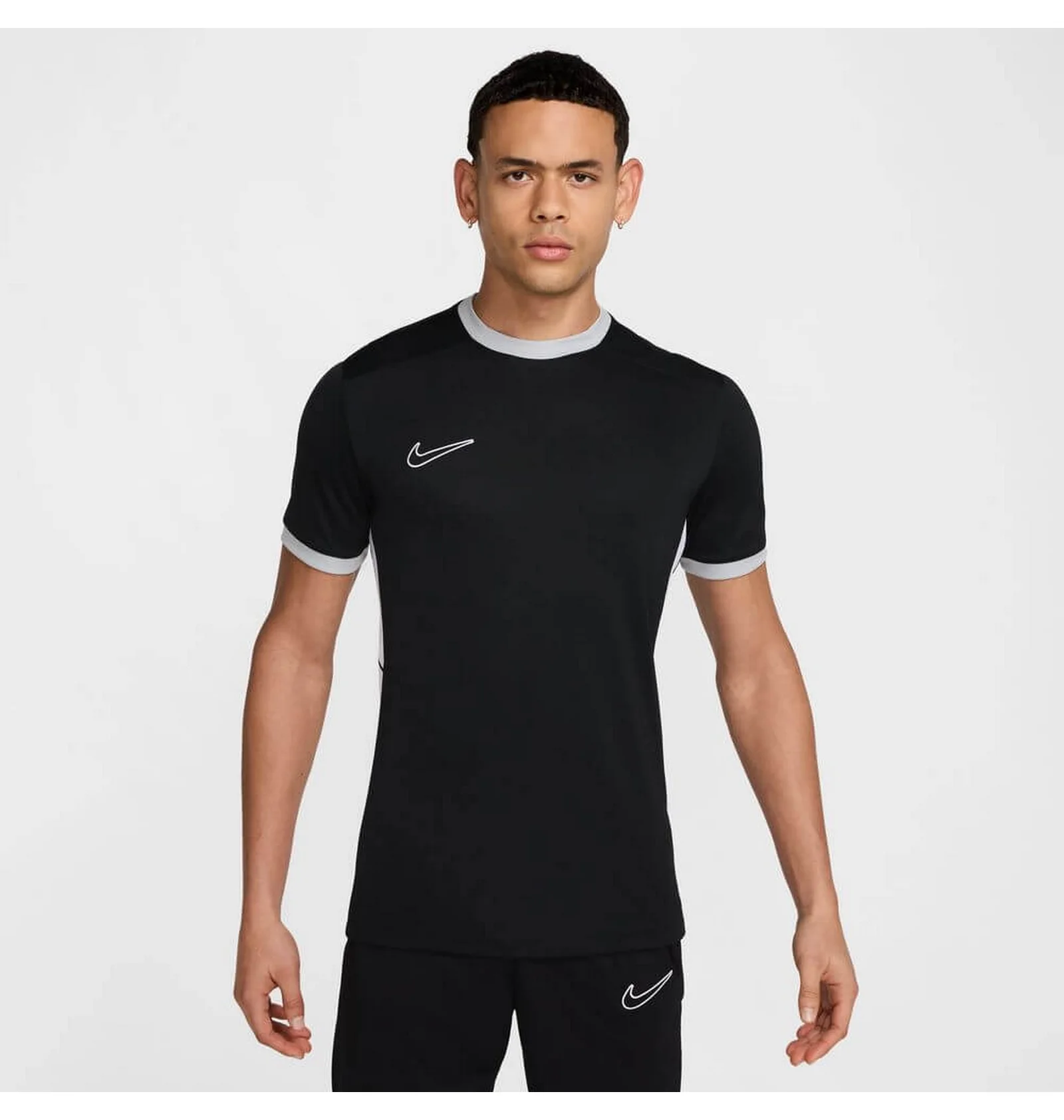 ᐉ Футболка унісекс Nike Dri-Fit Academy 25 Black FZ9754-010