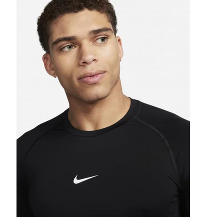 Лонгслив мужской Nike Pro Dri-Fit Slim Long-Sleeve Fitness Top Black FB7926-010