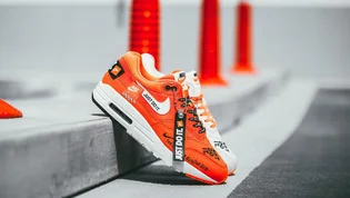 Кроссовки женские Nike Wmns Air Max 1 Lx Orange 917691-800