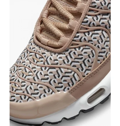 Кросівки жіночі Nike Air Max Plus Brown FB2557-200