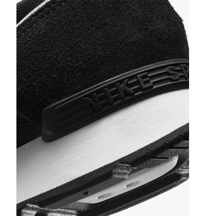 Кросівки жіночі Nike Venture Runner Black CK2948-001