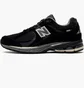 Кроссовки унисекс New Balance 2002R Black M2002RRC
