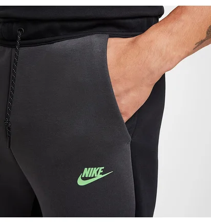 Штаны мужские Nike Tech Black/Grey HV0959-015