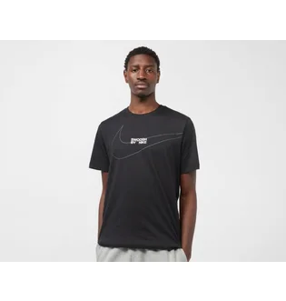Футболка мужская Nike Swoosh T-Shirt Black FQ3785-010
