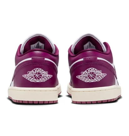 Кросівки жіночі Air Jordan 1 Low Violet/White DC0774-161