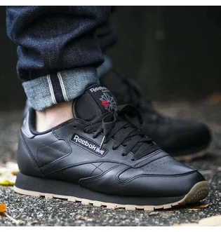 Кроссовки унисекс Reebok Classic Leather Black 49800