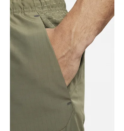 Шорты мужские Nike Dri-Fit Adv A.P.S. 15 Cm Olive FB6853-222