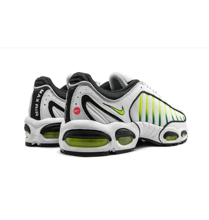 Кроссовки мужские Nike Air Max Tailwind 4 White AQ2567-100
