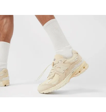 Кроссовки унисекс New Balance 2002R Protection Pack Beige M2002RDQ